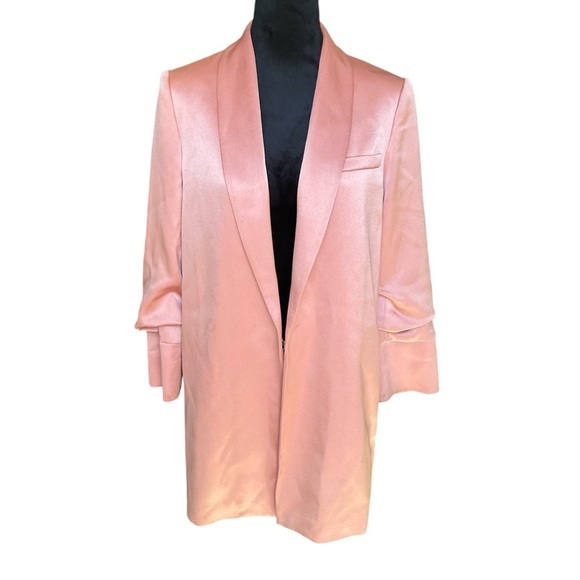 Alice + Olivia Pink Blazer with Tailored Fit and Notched Lapels SZ Small petite - Picture 3 of 6